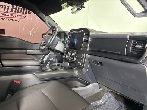 Used 2022 Ford F150 XLT w/ Equipment Group 302A High image 29