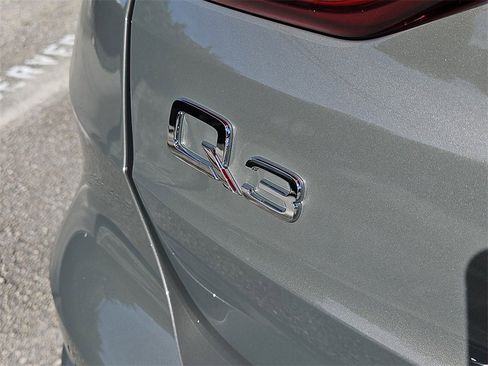 New 2025 Audi Q3 2.0T Premium image 7