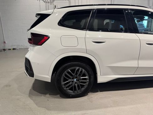 Used 2023 BMW X1 xDrive28i w/ Premium Enhanced Package AWD/4WD image 7