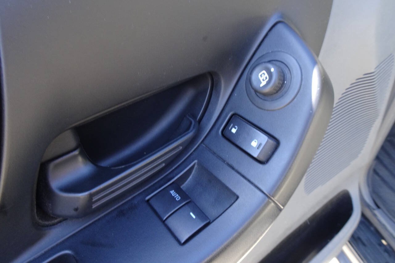Used 2011 Ford Ranger XLT w/ Bright Trim Group AWD/4WD image 15