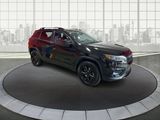 Used 2020 Jeep Cherokee Latitude Plus image 2