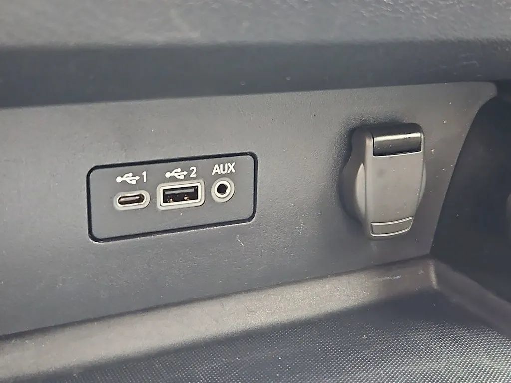 Used 2020 Nissan Altima 2.5 S FWD image 13