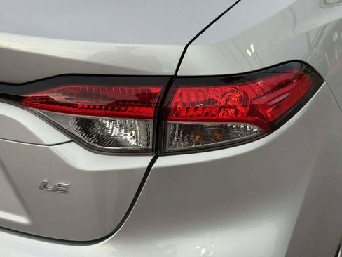 Used 2025 Toyota Corolla LE FWD image 15