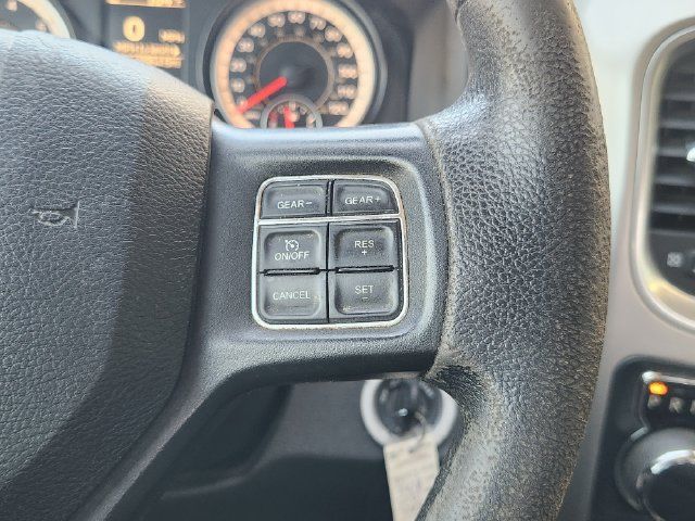 Used 2017 RAM 1500 Classic SLT AWD/4WD image 27