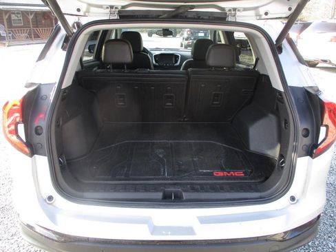 Used 2021 GMC Terrain SLT w/ Infotainment Package II image 12