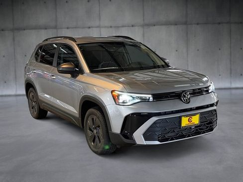 New 2026 Volkswagen Taos S FWD image 7