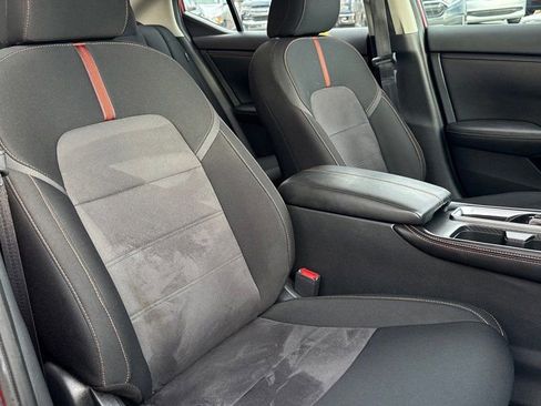 Used 2022 Nissan Sentra SR w/ Electronics Package image 10