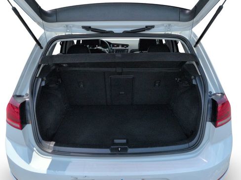 Used 2020 Volkswagen Golf 4-Door FWD image 27