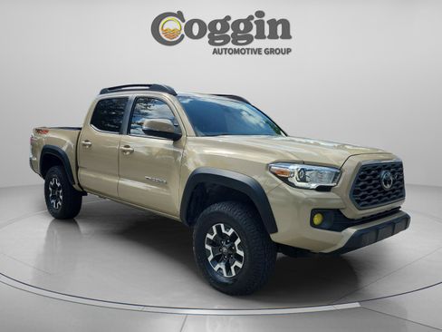 Used 2020 Toyota Tacoma TRD Off-Road AWD/4WD image 7