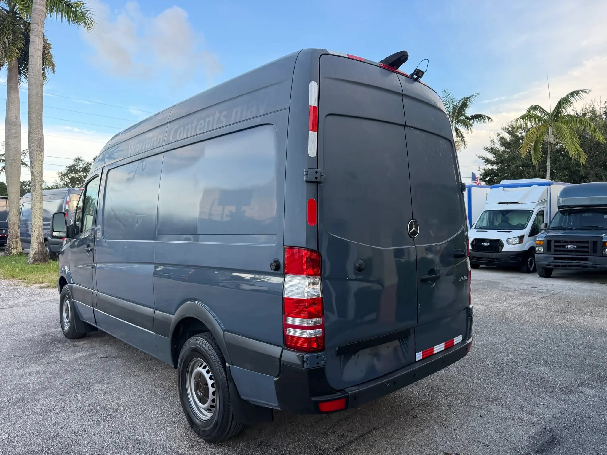 Used 2018 Mercedes-Benz Sprinter 2500 image 3