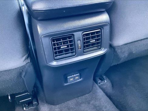 Used 2023 Toyota RAV4 XLE image 32