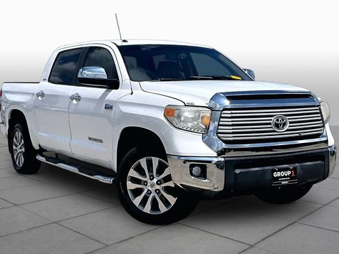 Used 2017 Toyota Tundra Limited w/ Limited Premium Package AWD/4WD image 3