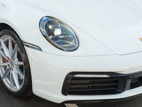 Used 2020 Porsche 911 Carrera 4S AWD/4WD image 8