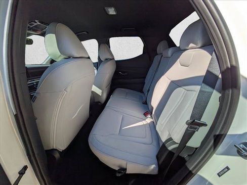 New 2026 Hyundai Santa Cruz SEL FWD image 17