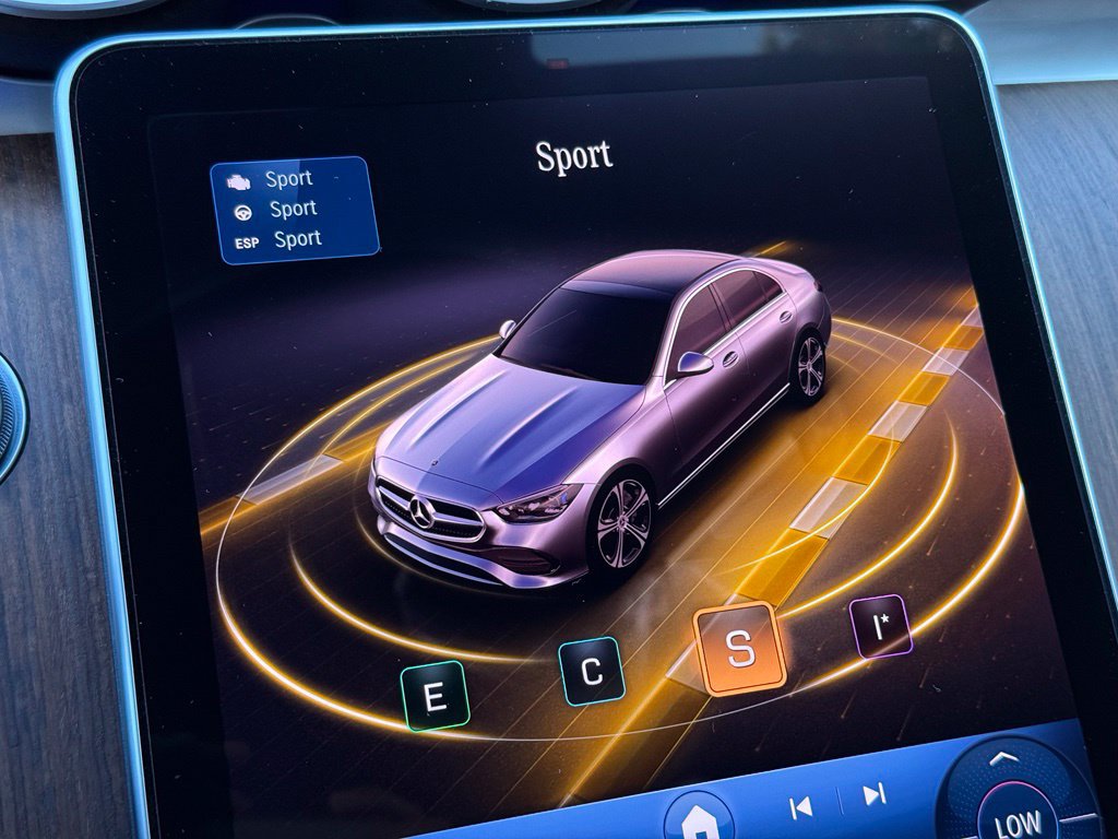 Used 2025 Mercedes-Benz C 300 Sedan image 7