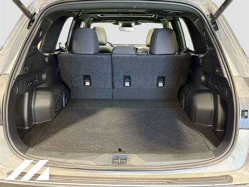 Used 2026 Subaru Forester Premium image 27