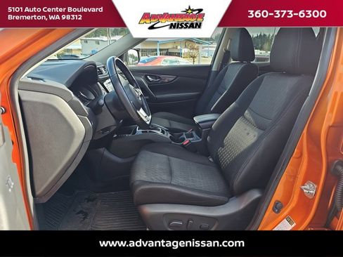 Used 2019 Nissan Rogue SV w/ Sun & Sound Touring Package image 24
