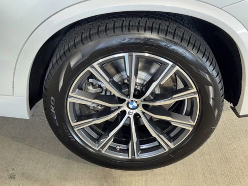 New 2026 BMW X5 xDrive50e w/ M Sport Package image 25
