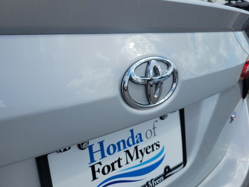 Used 2015 Toyota Corolla S w/ Driver Convenience Package image 11