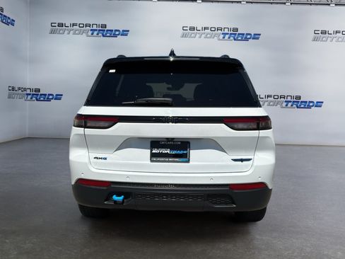 Used 2023 Jeep Grand Cherokee Trailhawk AWD/4WD image 6