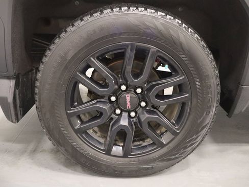 Used 2020 GMC Sierra 1500 Elevation w/ Elevation Value Package AWD/4WD image 28