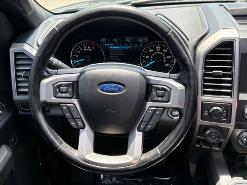 Used 2019 Ford F150 Platinum w/ Equipment Group 701A Luxury AWD/4WD image 18