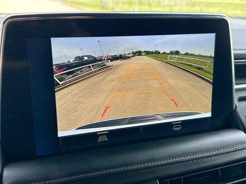 Used 2023 Chevrolet Tahoe RST RWD image 17
