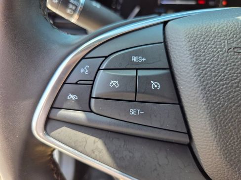 Used 2017 Cadillac XT5 FWD image 19