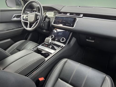 Used 2022 Land Rover Range Rover Velar R-Dynamic S image 27
