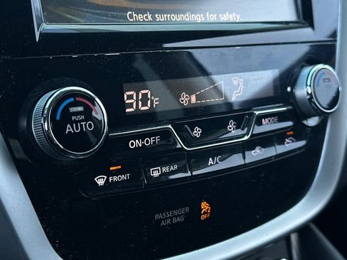 Used 2015 Nissan Murano S w/ Navigation Package image 21