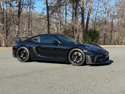 Used 2025 Porsche 718 Cayman GT4 RS image 15