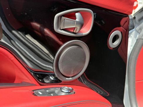 Used 2020 Aston Martin DBS Superleggera RWD image 34