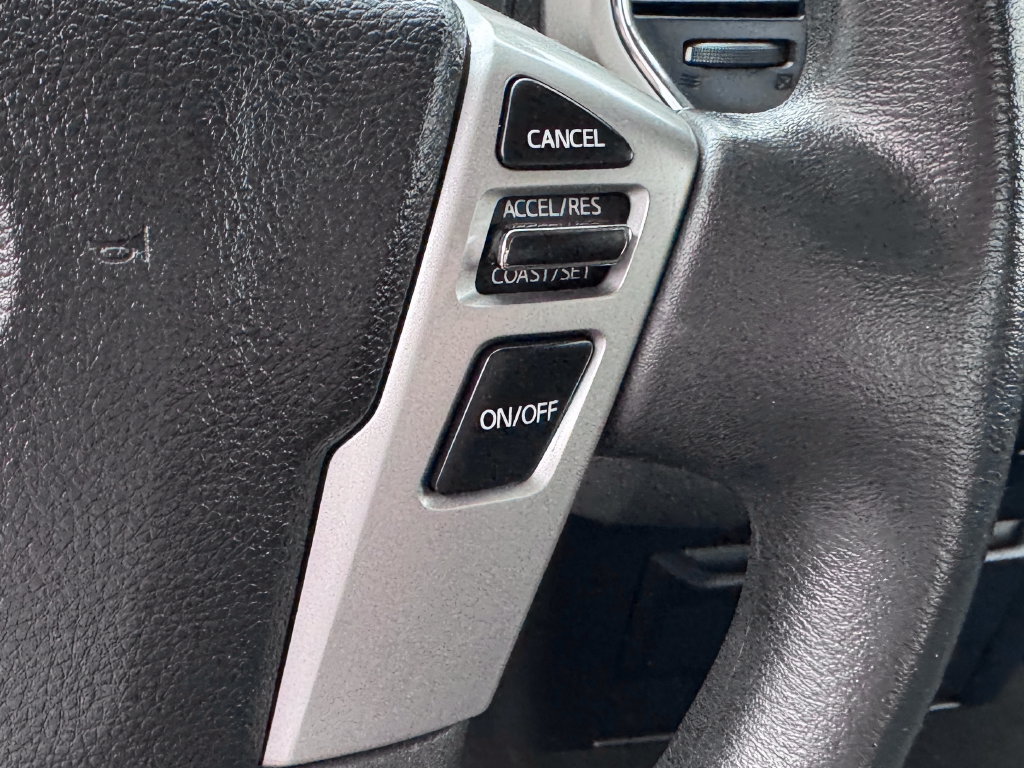 Used 2017 Nissan Titan SV RWD image 24