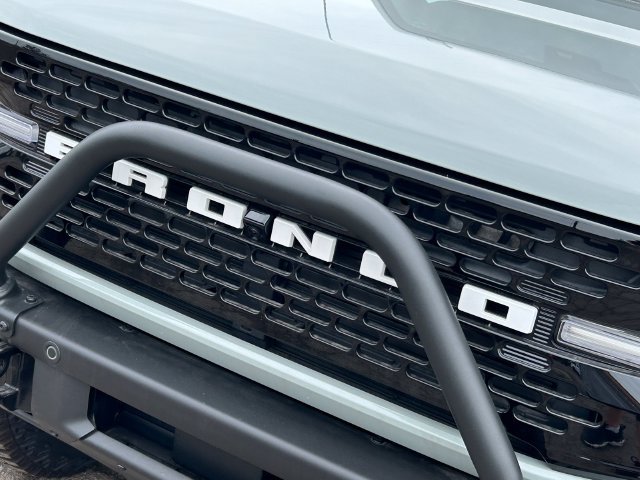 Used 2021 Ford Bronco First Edition AWD/4WD image 23