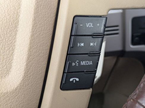 Used 2014 Ford F150 King Ranch w/ King Ranch Luxury Package image 17