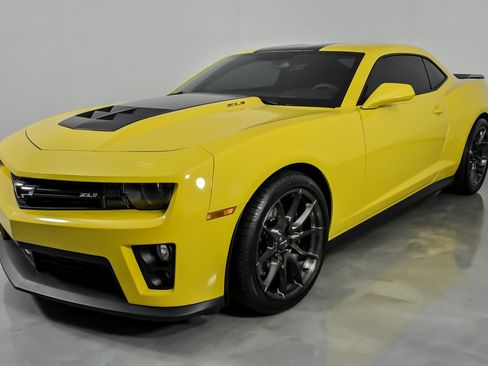 Used 2013 Chevrolet Camaro ZL1 image 6