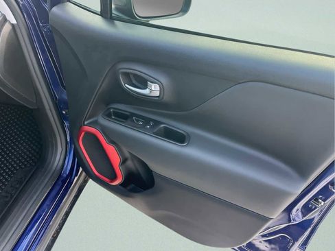 Used 2020 Jeep Renegade Trailhawk w/ Cold Weather Group image 14