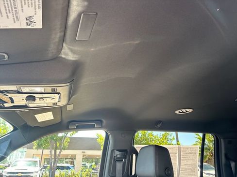 Used 2026 Chevrolet Suburban RST RWD image 17