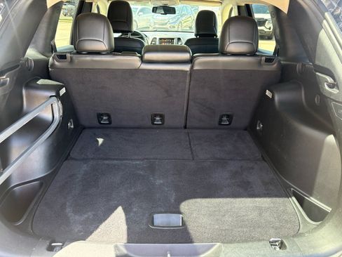 Used 2018 Jeep Cherokee Limited w/ Trailer Tow Group AWD/4WD image 30