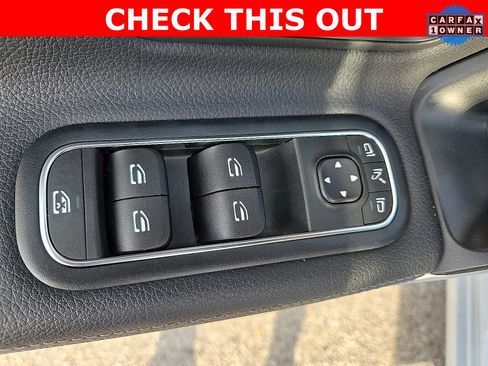 Used 2025 Mercedes-Benz CLA 250 4MATIC image 15