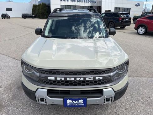 Used 2025 Ford Bronco Sport Outer Banks w/ Outer Banks Tech Package+ AWD/4WD image 8