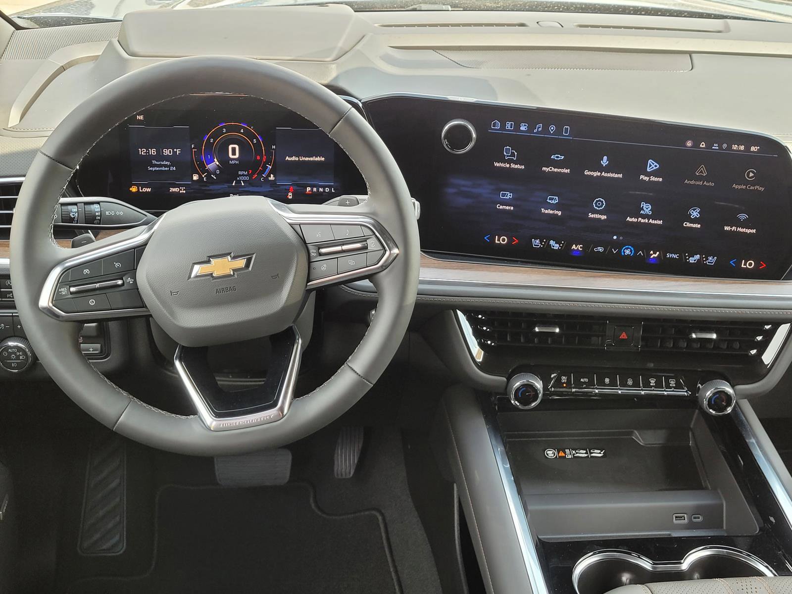 New 2026 Chevrolet Tahoe High Country w/ Sun And Tow Package AWD/4WD image 13