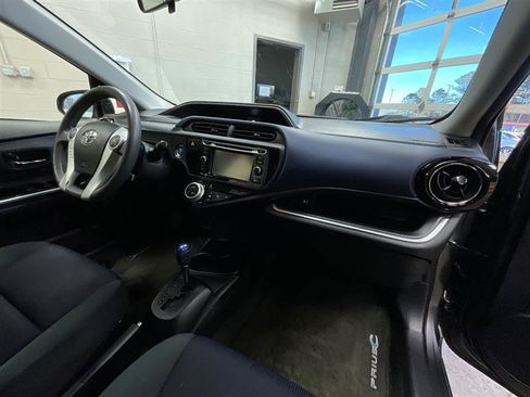Used 2015 Toyota Prius C Three image 26