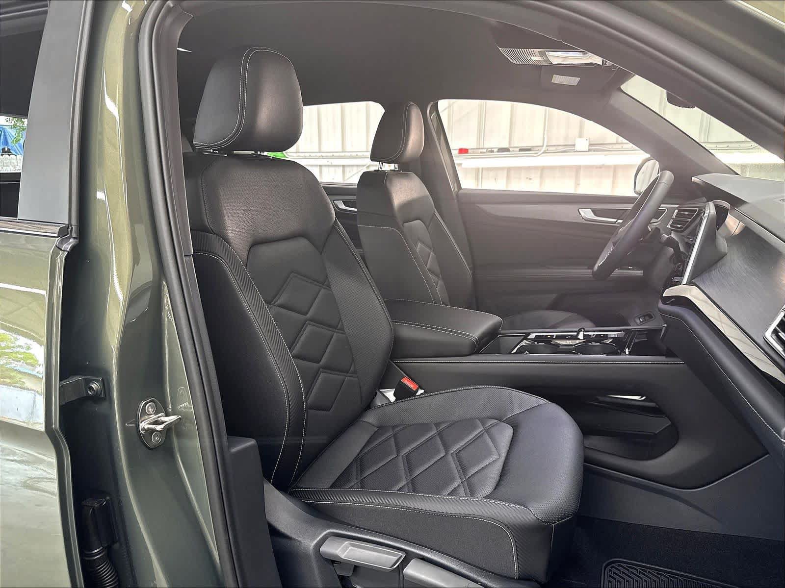 New 2026 Volkswagen Atlas Cross Sport SE AWD/4WD image 11