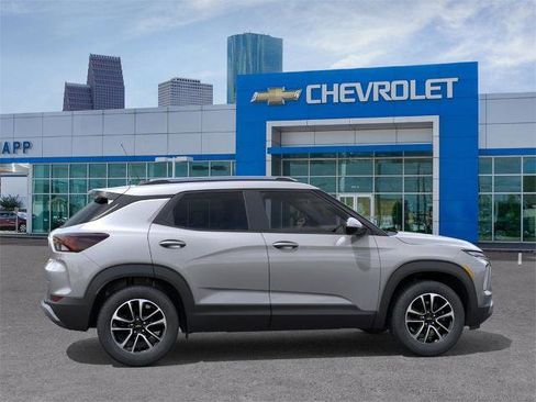 New 2026 Chevrolet TrailBlazer LT w/ Convenience Package image 5