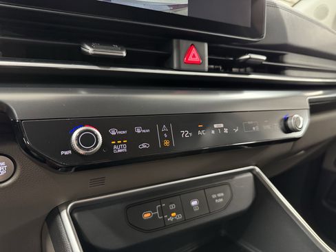 New 2026 Kia Carnival LXS image 13