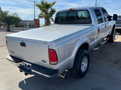 Used 2004 Ford F250 XLT image 8