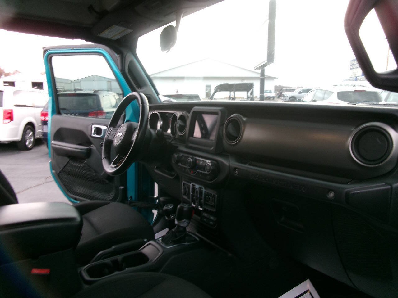 Used 2019 Jeep Wrangler Unlimited Sport S AWD/4WD image 18
