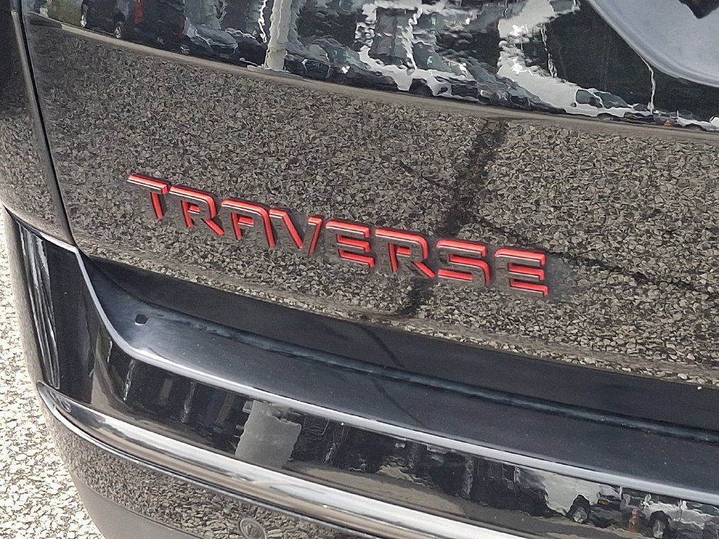 Certified 2023 Chevrolet Traverse Premier w/ Redline Edition AWD/4WD image 11