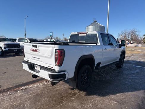 Used 2024 GMC Sierra 3500 AT4 w/ AT4 Premium Plus Package image 5